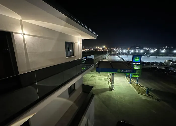 Side Airport 3*